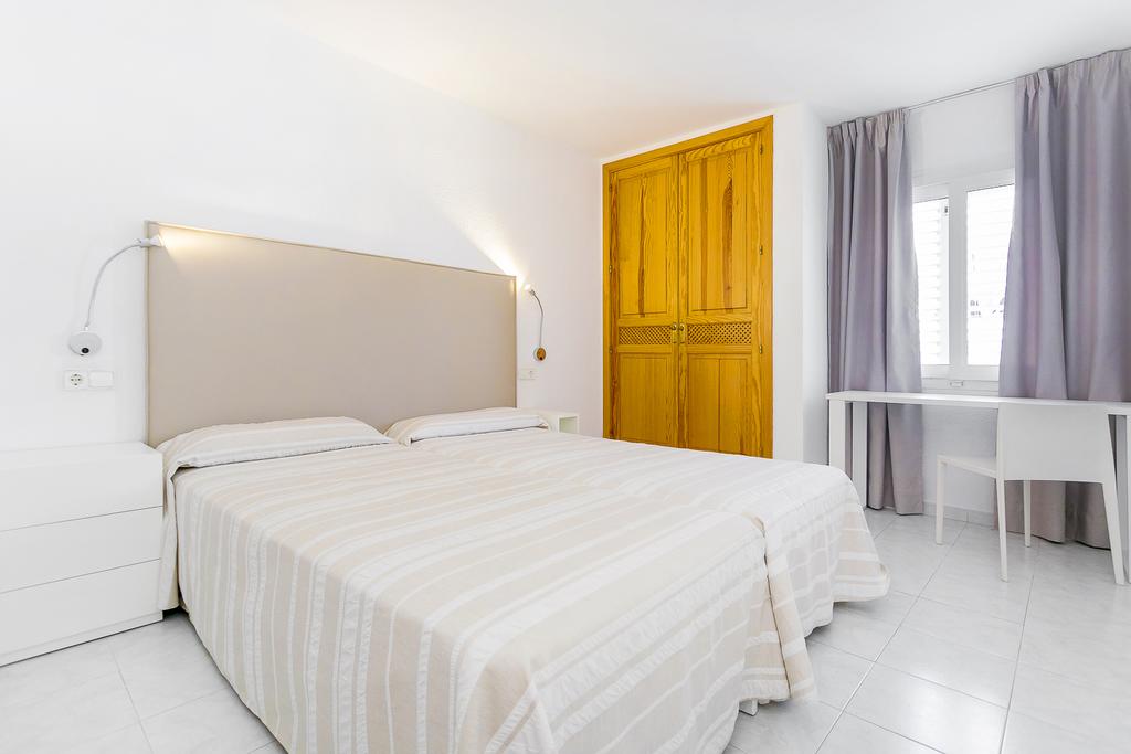 Bright apartment 2 bedrooms Santa Eulalia -SEDUQPL – 9 CLASSIC STANDARD APARTMENT (up to 3 adults)