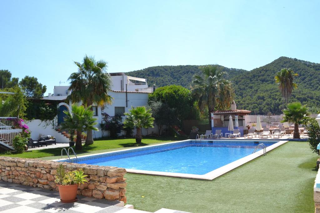 Holiday apartments with a cozy and quiet atmosphere, CALA LLONGA – Property Code: CNASFISE