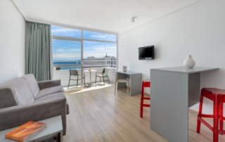 Cheap apartment with pool up to 3 guests PLAYATIV Living room - LeibTour: TOP aparthotels in Ibiza