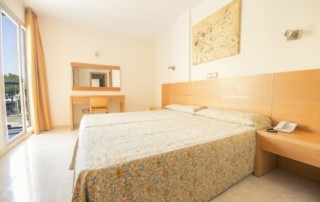 Cheap quiet family apartment Escanaz Bedroom - LeibTour: TOP aparthotels in Ibiza