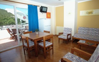 Compact homely apartments and studios EBAPPSE Living room - LeibTour: TOP aparthotels in Ibiza