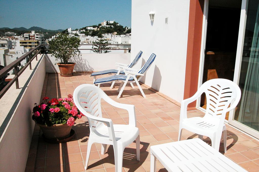 Homely holiday apartments and studios, SANTA EULALIA – Property Code: EBAPPSE