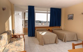Cozy bright apartment with pool TRPCSANT SAN ANTONIO BAY Bedroom 2 - LeibTour: TOP aparthotels in Ibiza