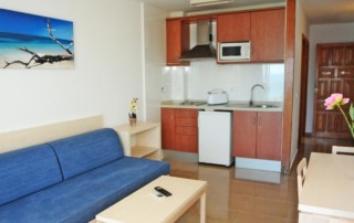 Elegant Apartment Playa den Bossa Sea View Kitchen BayBossa19 - LeibTour: TOP aparthotels in Ibiza