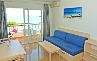 Elegant Apartment Playa den Bossa Sea View Living Room BayBossa19 - LeibTour: TOP aparthotels in Ibiza