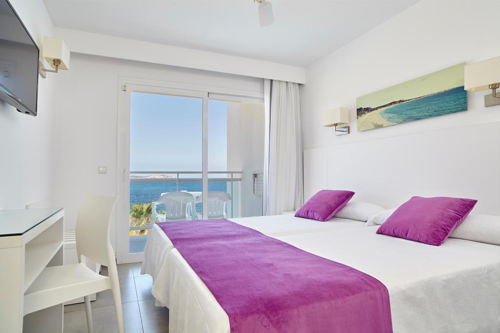 Large elegant apartments with pool, SAN ANTONIO BAY – Property Code: NERAPSA