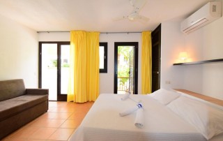 Family apartment with pool gym and Kids Area CLAZSE Bedroom3 - LeibTour: TOP aparthotels in Ibiza