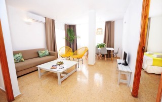 LSCDDOS 7 - LeibTour: TOP aparthotels in Ibiza