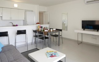 Large group apartment up to 6 guests ENKIBZAP Living room - LeibTour: TOP aparthotels in Ibiza