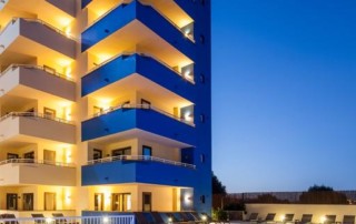 Large lovely apartment just a step from Play d en Bossa s nightlife IBHEAAP Overview - LeibTour: TOP aparthotels in Ibiza