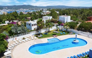 MOAPBAH pool - LeibTour: TOP aparthotels in Ibiza