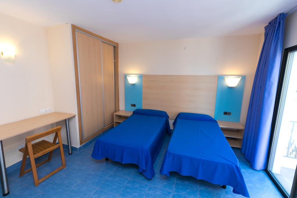 Nice apartment city downtown with pool, SAN ANTONIO – BLAPFESA – Bedroom 3 Nice apartment city downtown with pool SAN ANTONIO BLAPFESA Bedroom 3 - LeibTour: TOP aparthotels in Ibiza