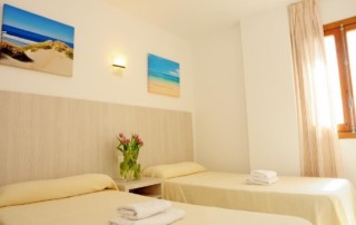 Playa den Bossa Central Apartment 6 guests AVEIBZAP Bedroom - LeibTour: TOP aparthotels in Ibiza