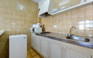 Quiet nice apartment close to the beach APSANBEA Kitchen - LeibTour: TOP aparthotels in Ibiza