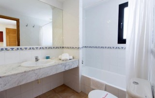 SCMAPTSA 10 - LeibTour: TOP aparthotels in Ibiza