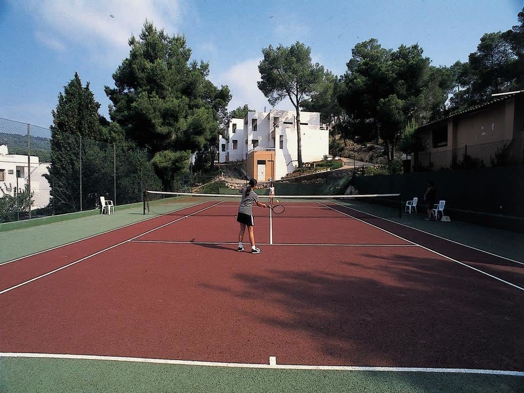 Lovely holiday apartments close to the beach with pool, SAN MIGUEL – Property Code: SMUGPAR