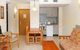 Spacious Bright sea view apartment sea view SAN ANTONIO RECDSSA Kitchen - LeibTour: TOP aparthotels in Ibiza