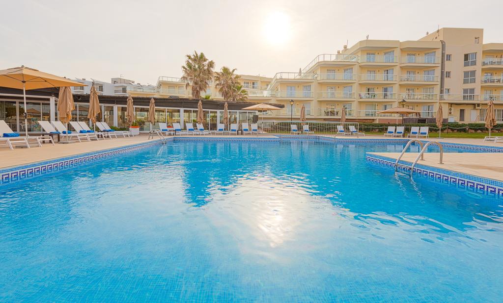 Luxury Elegant family holiday apartments with large pool, SAN ANTONIO BAY – Property Code: MARPALSA