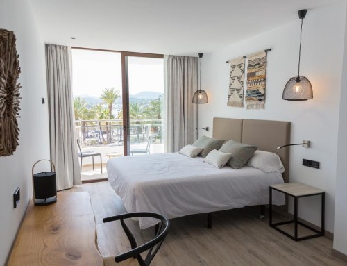 Stylish elegant modern holiday rooms in san Antonio heart, SAN ANTONIO – Property Code: SACLMAM