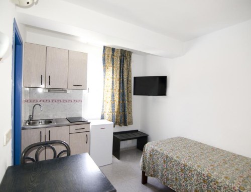 [SINGLE STUDIO] Holiday Studio apartment with pool close to the beach