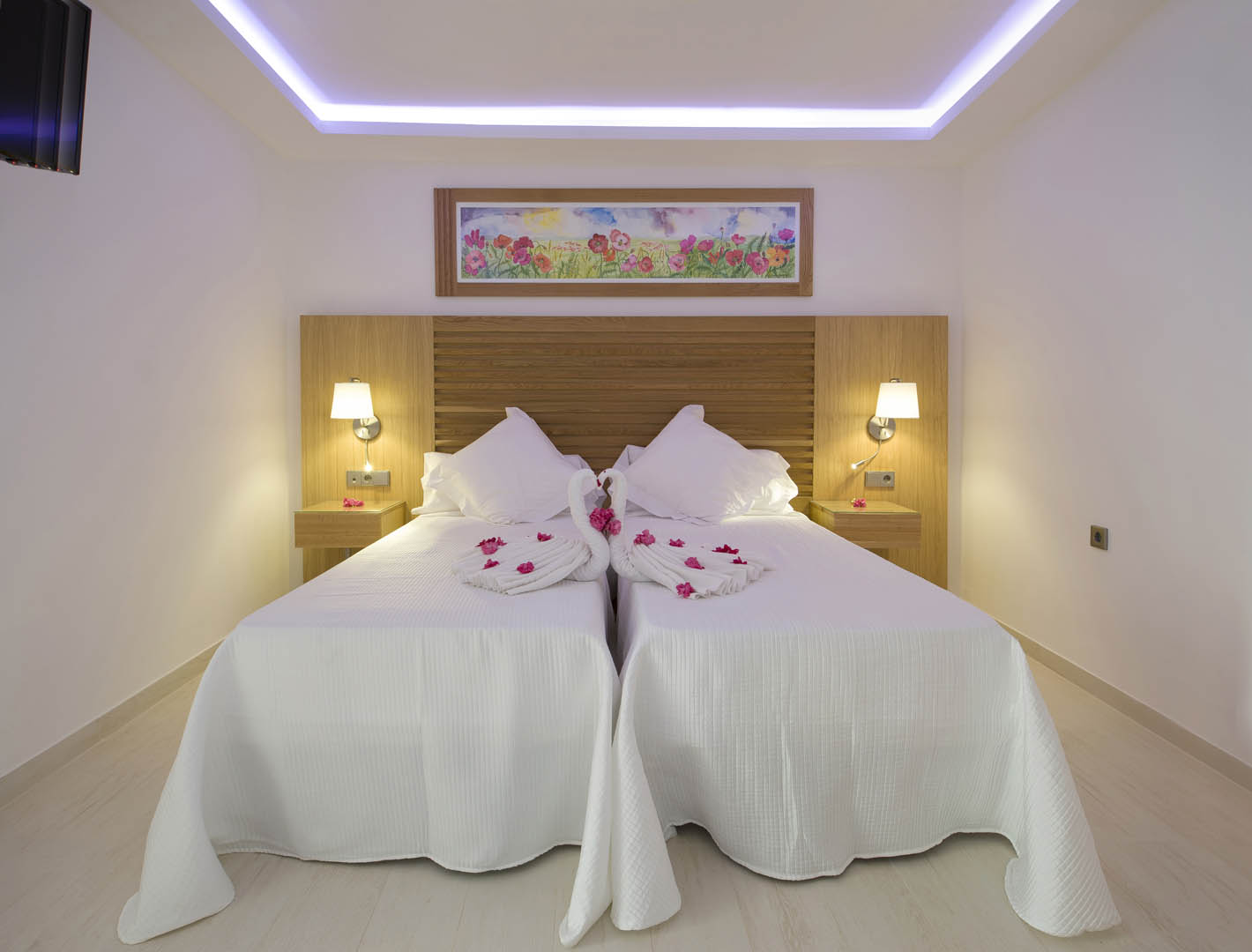 Stunning apartment with pool – BONMYBOS – Bedroom2 Stunning apartment with pool BONMYBOS Bedroom2 - LeibTour: TOP aparthotels in Ibiza