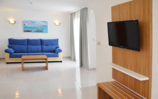 Stunning apartment with pool SAN ANTONIO BAY SAMARAP Pool 7 - LeibTour: TOP aparthotels in Ibiza