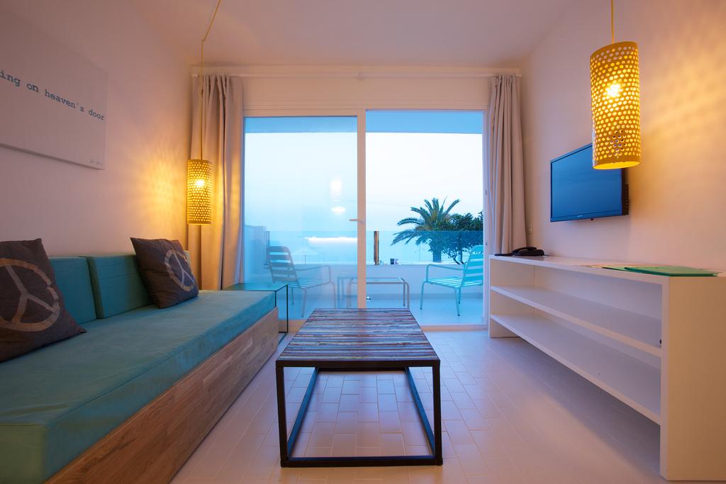 Stylish quiet apartment close to the clubs SAIBZBOS Living room3 - LeibTour: TOP aparthotels in Ibiza