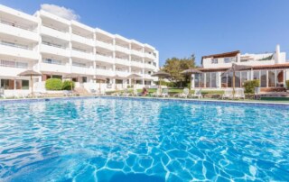 TORRBAH pool garden 3 - LeibTour: TOP aparthotels in Ibiza
