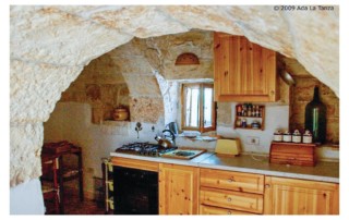 isa400 kitchen 01 - LeibTour: TOP aparthotels in Ibiza